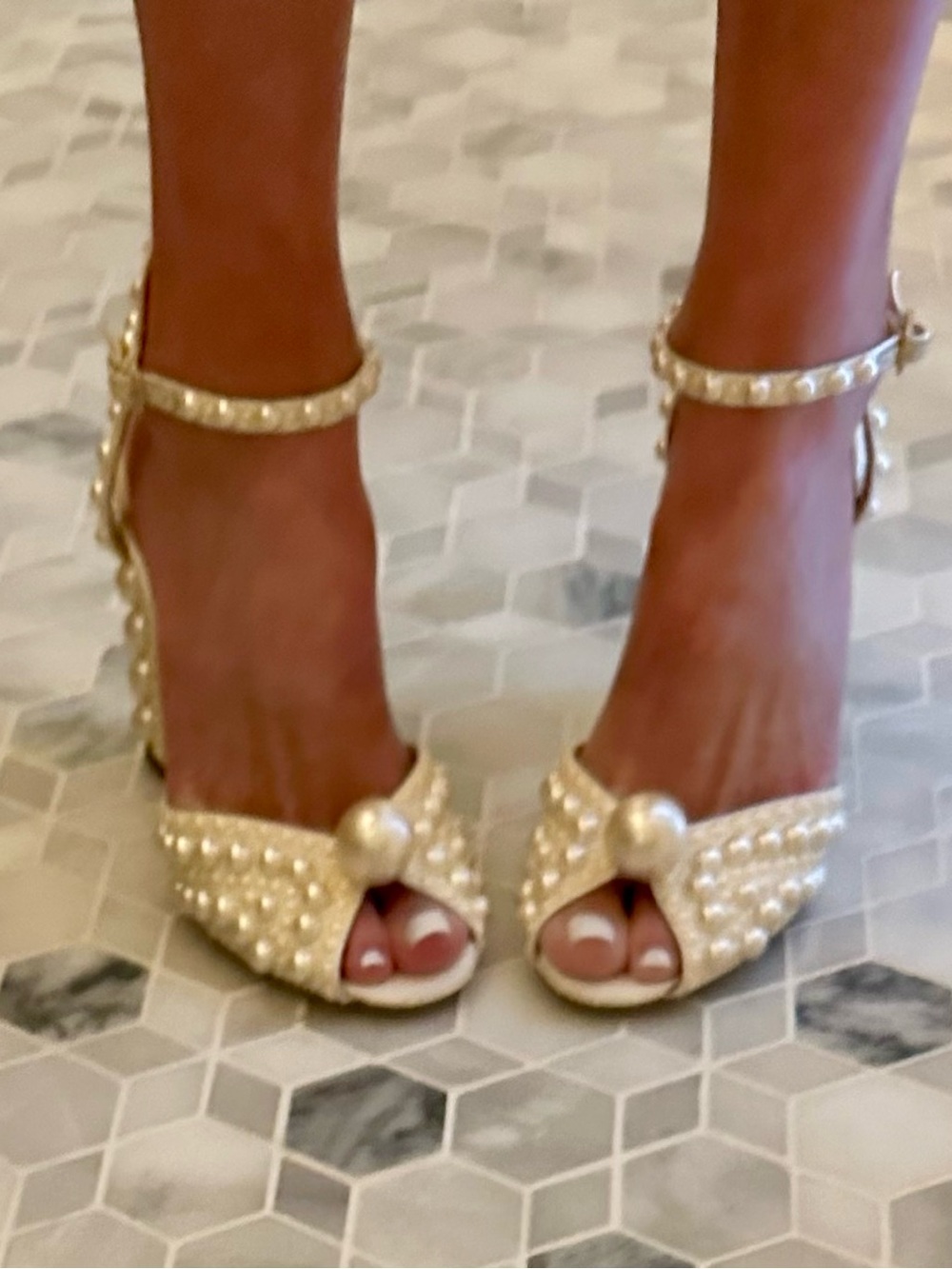 Jimmy Choo Sacaría 100 pearl embellished heels - Picture 12 of 13
